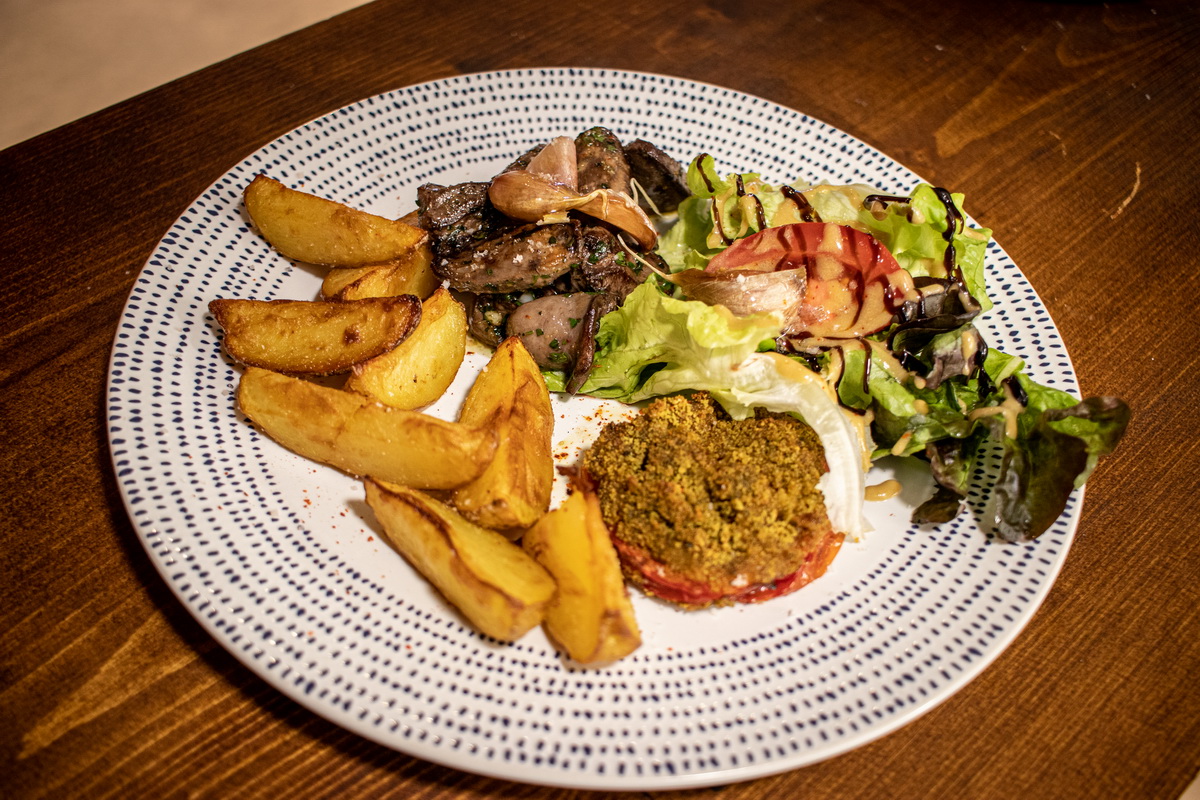 La Pique Restaurant — photo 5