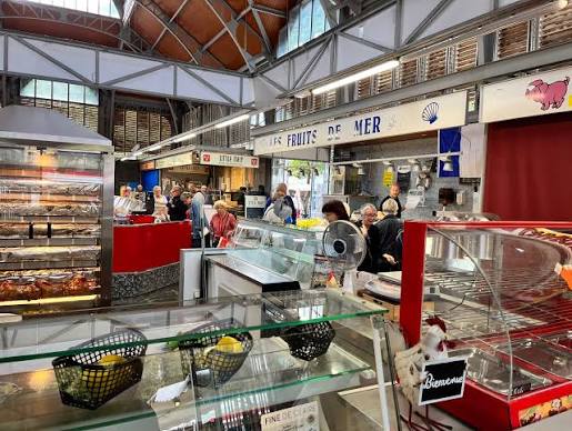 Le marché sous la halle