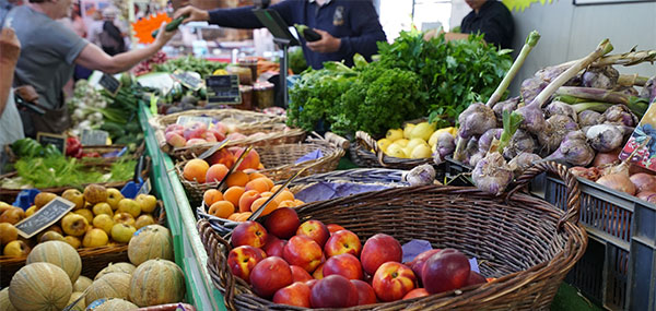 Le marché du mercredi et du samedi