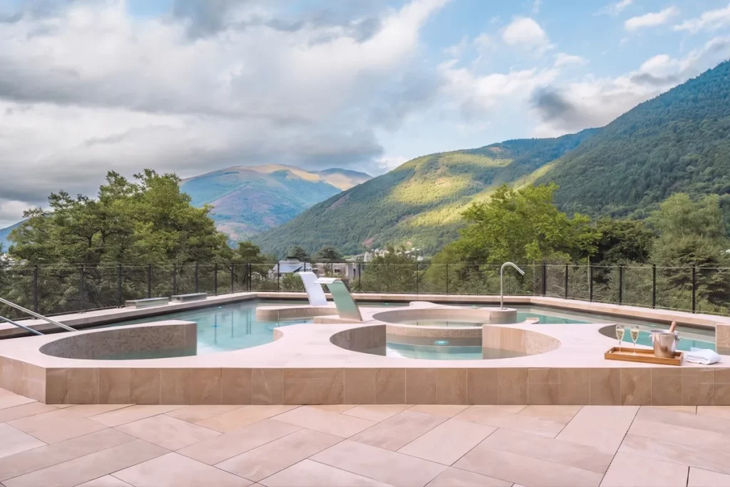 Les trois bassins — Thermes de Luchon